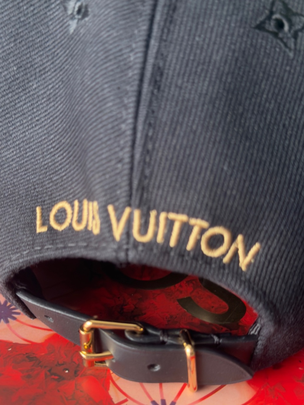 Louis Vuitton Iconic Black Hat - Picture 7 of 16